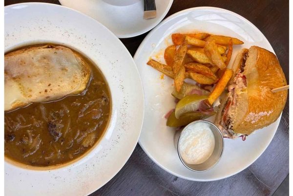 Brothy soup + Bagel sandwich