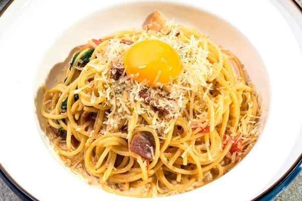 CARBONARA PASTA